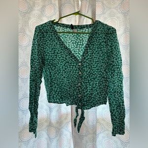 Crop floral top, green with black and white flowers